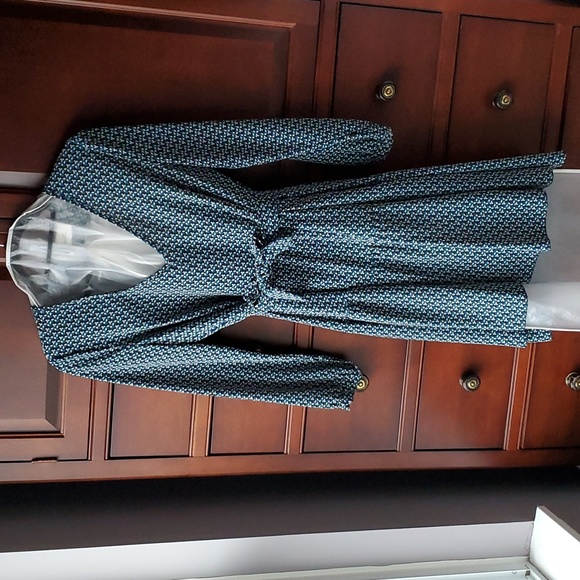 KimKa - long sleeve dress: Size: Small. Flower pattern. - Picture 3 of 7